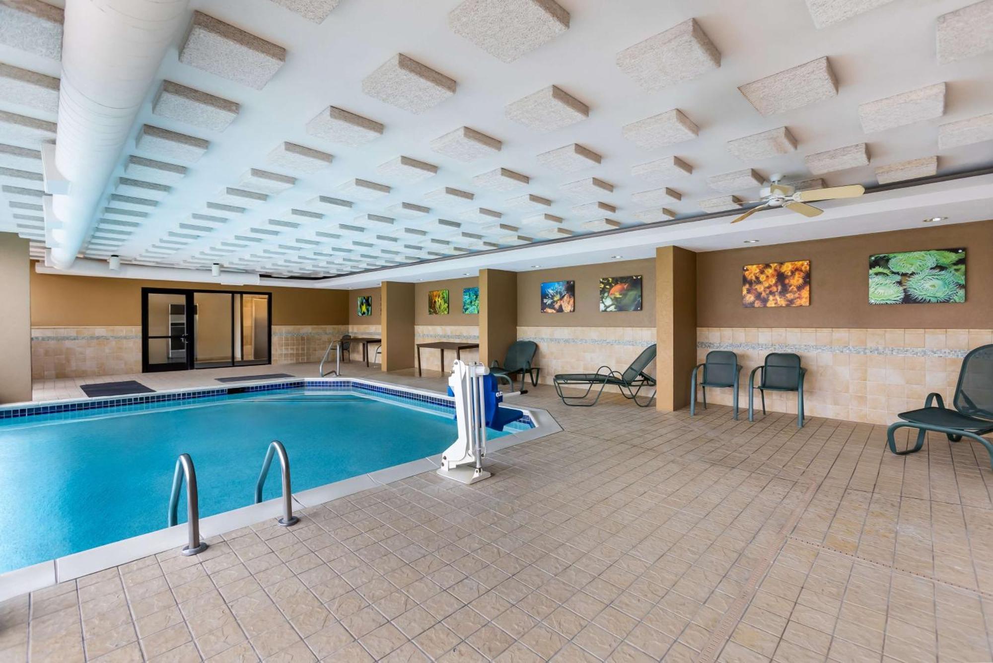 Отель Sonesta Essential Houston Hobby Airport Экстерьер фото