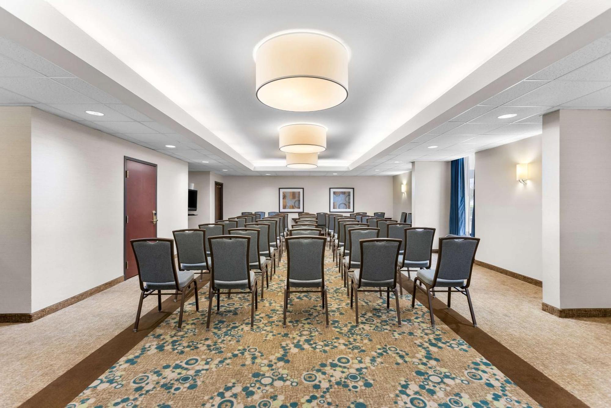 Отель Sonesta Essential Houston Hobby Airport Экстерьер фото
